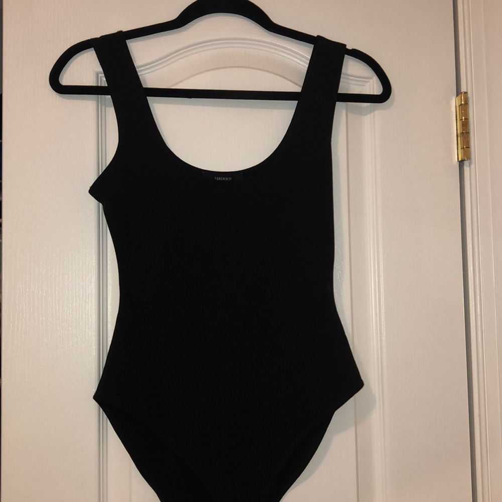 FOREVER 21 black bodysuit